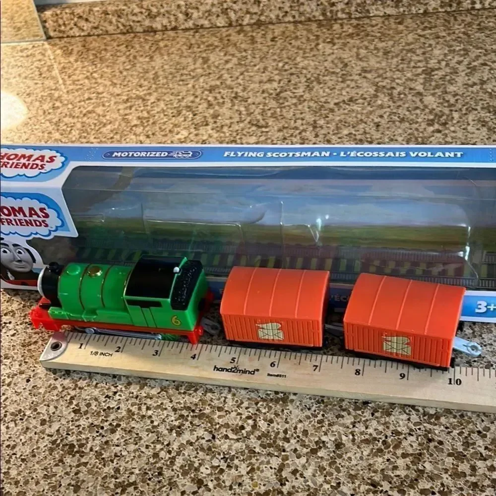 Thomas & Friends Percy and mail Cars in Motor Train Set of 3. Choo Choo!